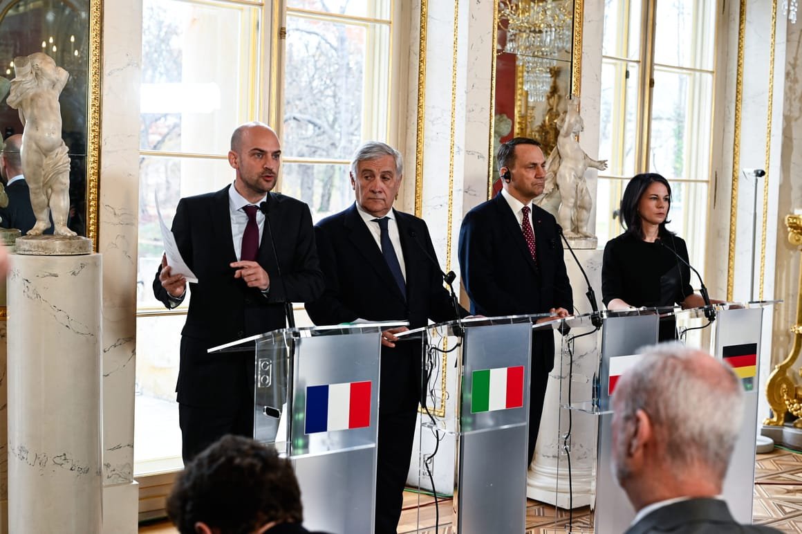 Foreign Ministers Meet To Discuss Aid For Ukraine