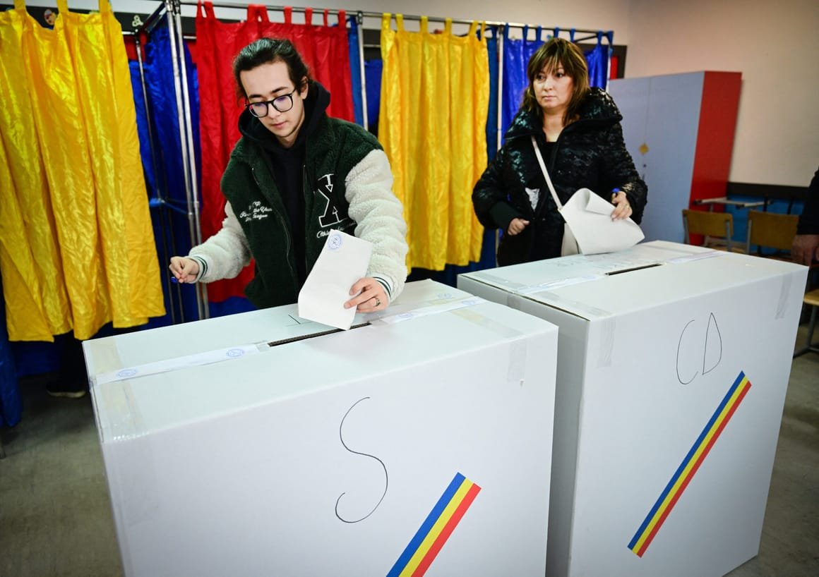 ROMANIA-POLITICS-VOTE-PARLIAMENT