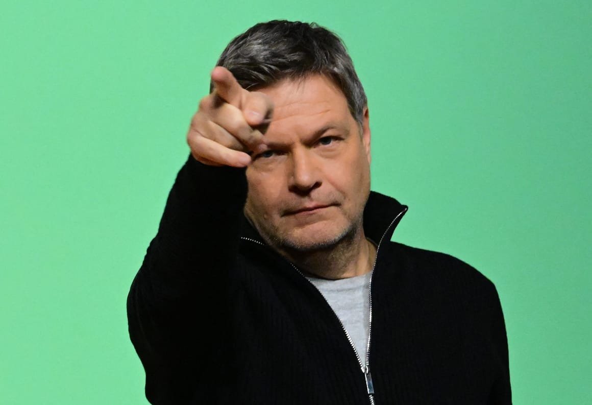 gettyimages-2195439288-scaled-1 TOPSHOT-GERMANY-POLITICS-ELECTION-PARTIES