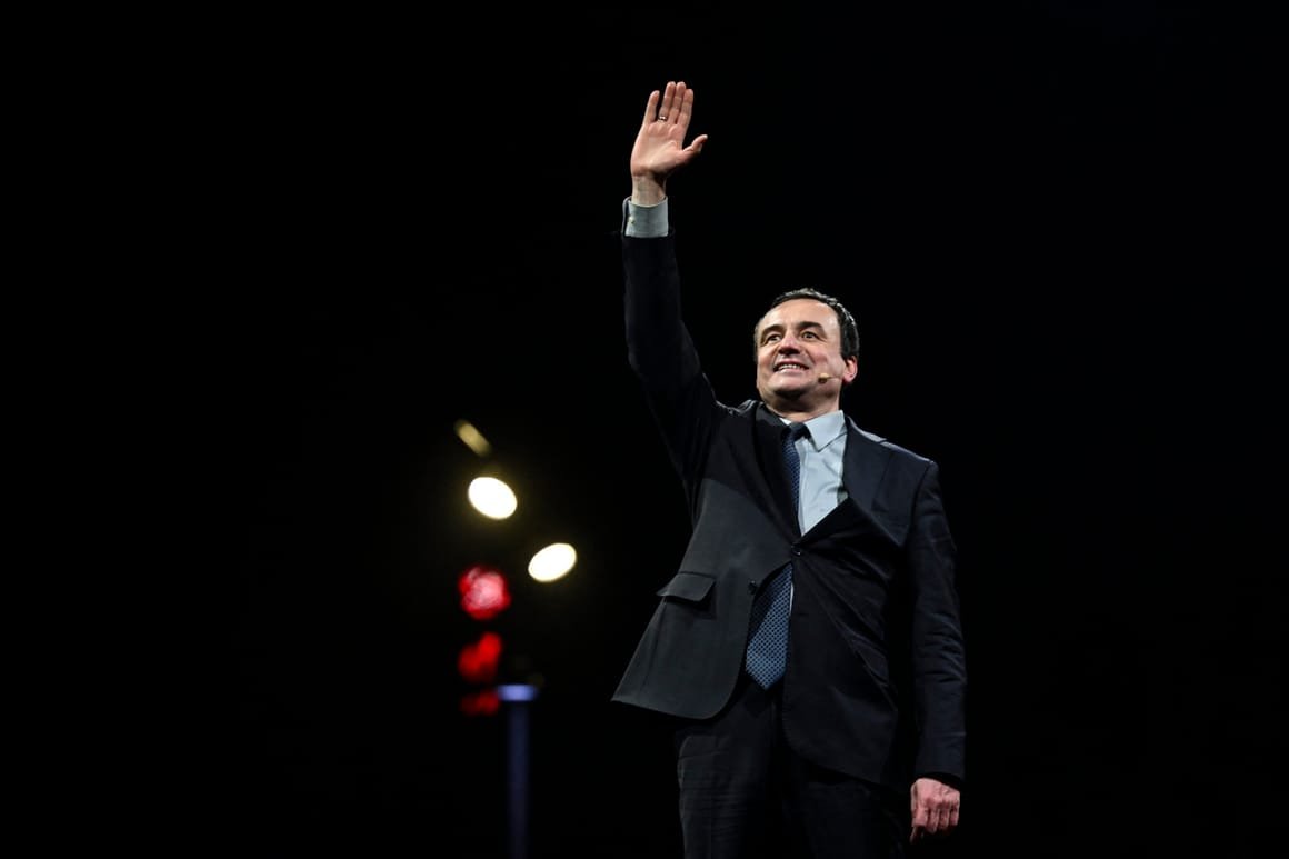 TOPSHOT-KOSOVO-POLITICS-ELECTIONS-CAMPAIGN-VV