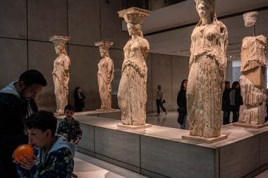 Greece bullish on Parthenon Marbles after Mitsotakis-Starmer meeting