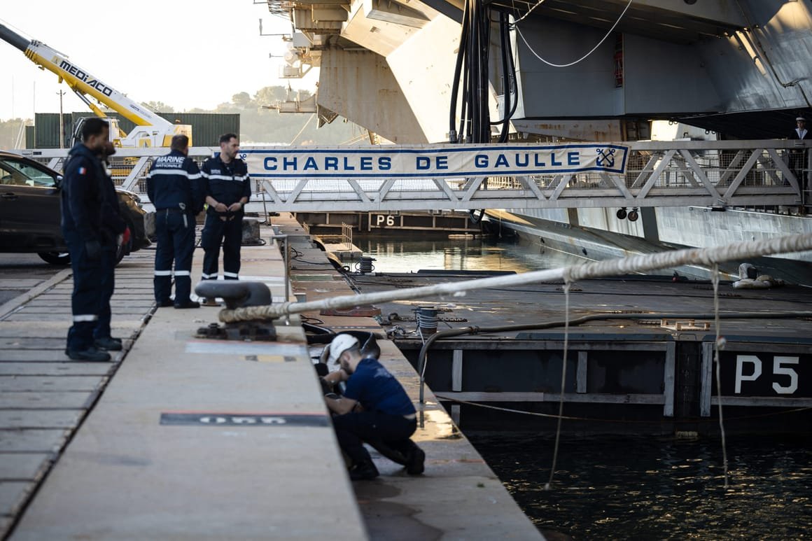 FRANCE-DEFENCE-ARMY-NAVY