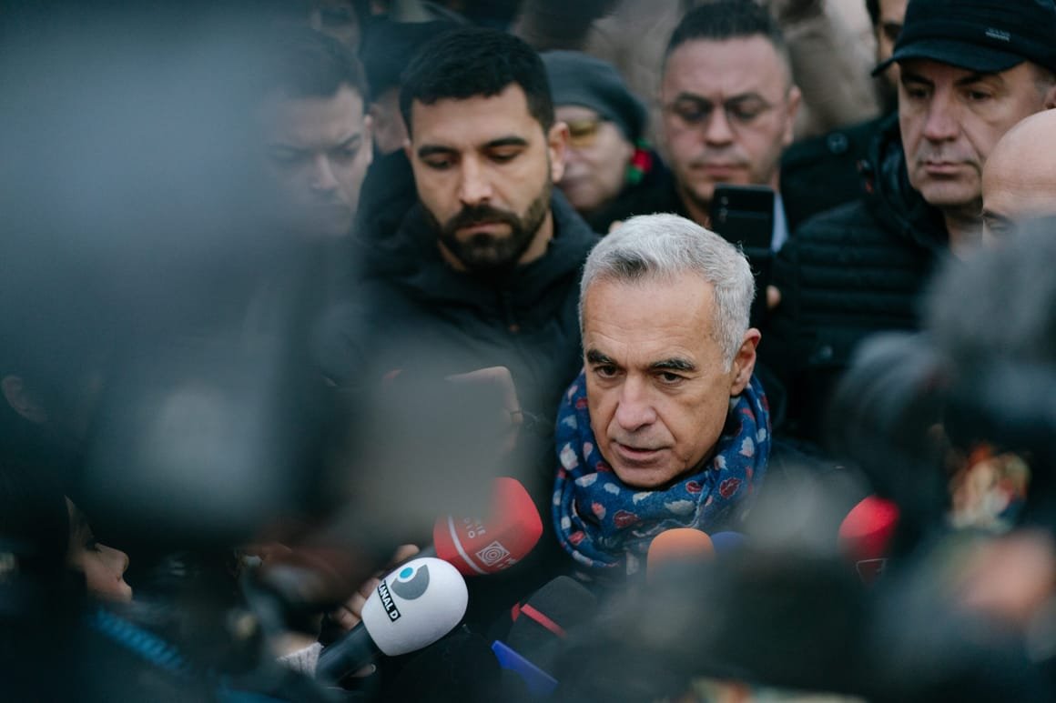 Romania’s Runoff Presidential Vote Cancelled After Court Invalidates 1st Round