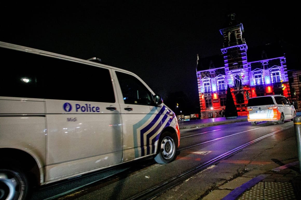 BRUSSELS KUREGEM CUREGHEM NEW YEAR’S EVENING