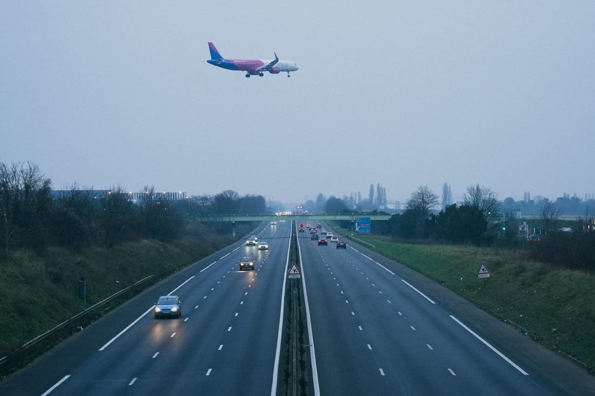 FRANCE-CHILLY-MAZARIN-AIR-TRAFFIC