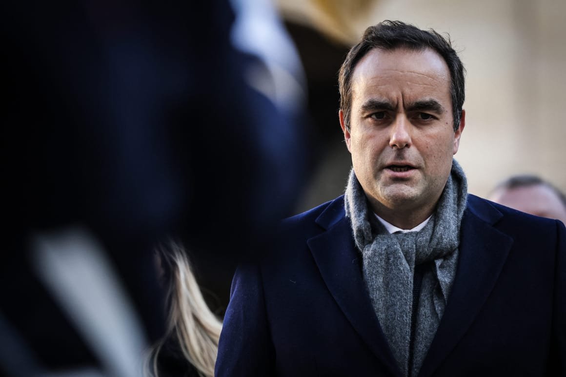 FRANCE-GOVERNMENT-POLITICS-DEFENCE-WISHES
