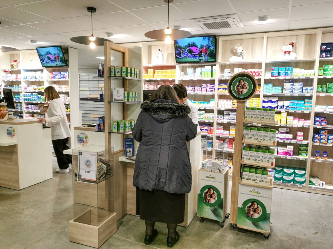FRANCE-HEALTH-PHARMACY-OFFICINE