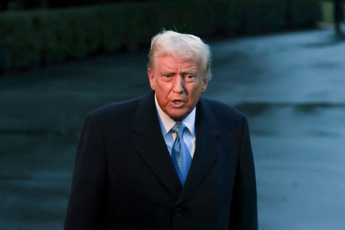 President-Trump-departs-White-House